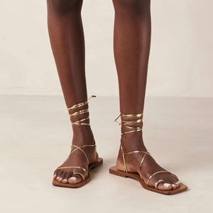 ALOHAS Like New Bamboo Gold Leather Sandals Size EU 40 US 9